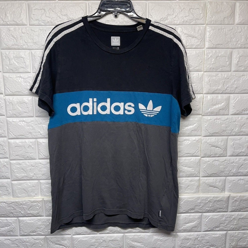 ADIDAS Throwback Trefoil Skateboarding Sports T shirt Men Size Medium Preowned